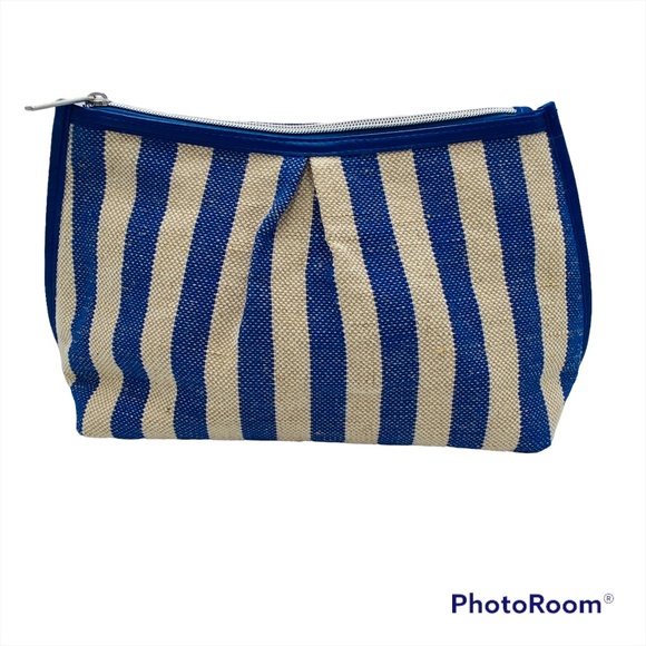Nordstrom Handbags - Nordstrom Linen Blue Tan Striped Clutch Zipper Closure Nautical Spring Summer